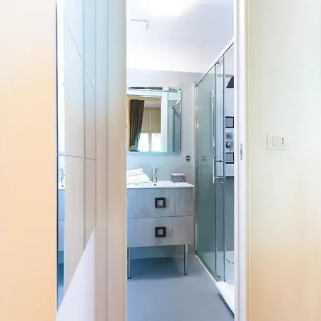 Duchessa Ravaschieri Nápoly