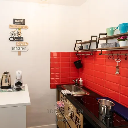 Duchessa Ravaschieri Nápoly