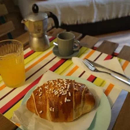 Duchessa Ravaschieri Неаполь