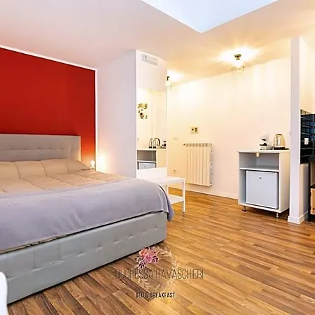 Bed & Breakfast Duchessa Ravaschieri 4*