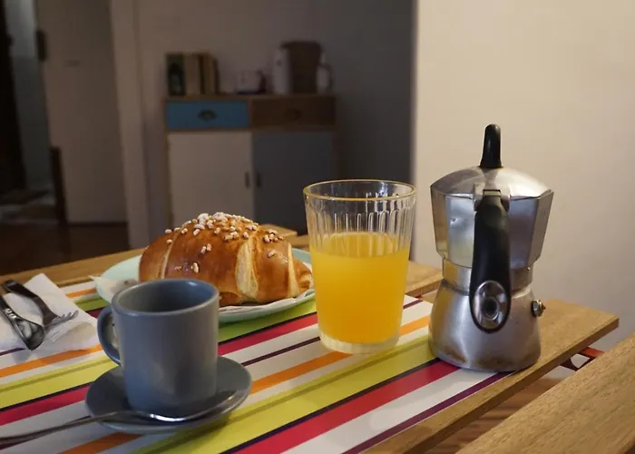 Duchessa Ravaschieri Bed and Breakfast Νάπολη