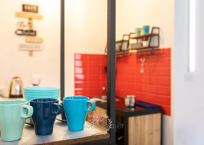 Duchessa Ravaschieri Νάπολη