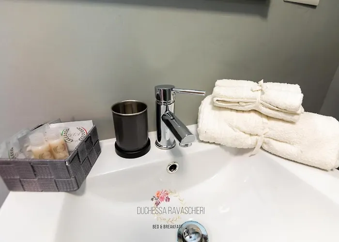 Duchessa Ravaschieri Bed and Breakfast 4*