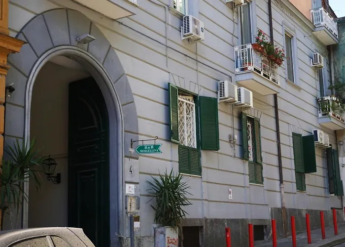 Duchessa Ravaschieri Νάπολη